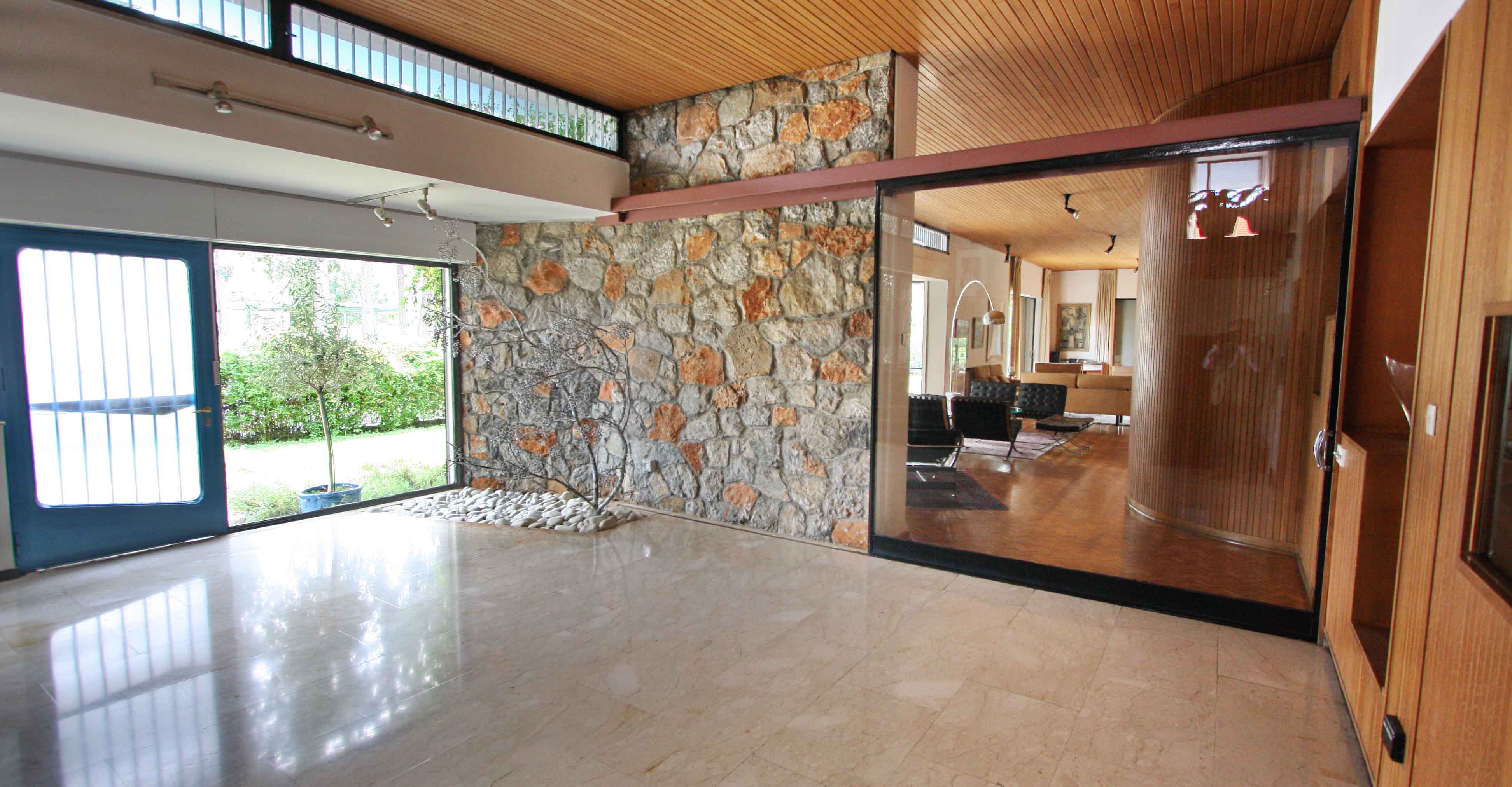 7 Bedrooms House in Agios Andreas