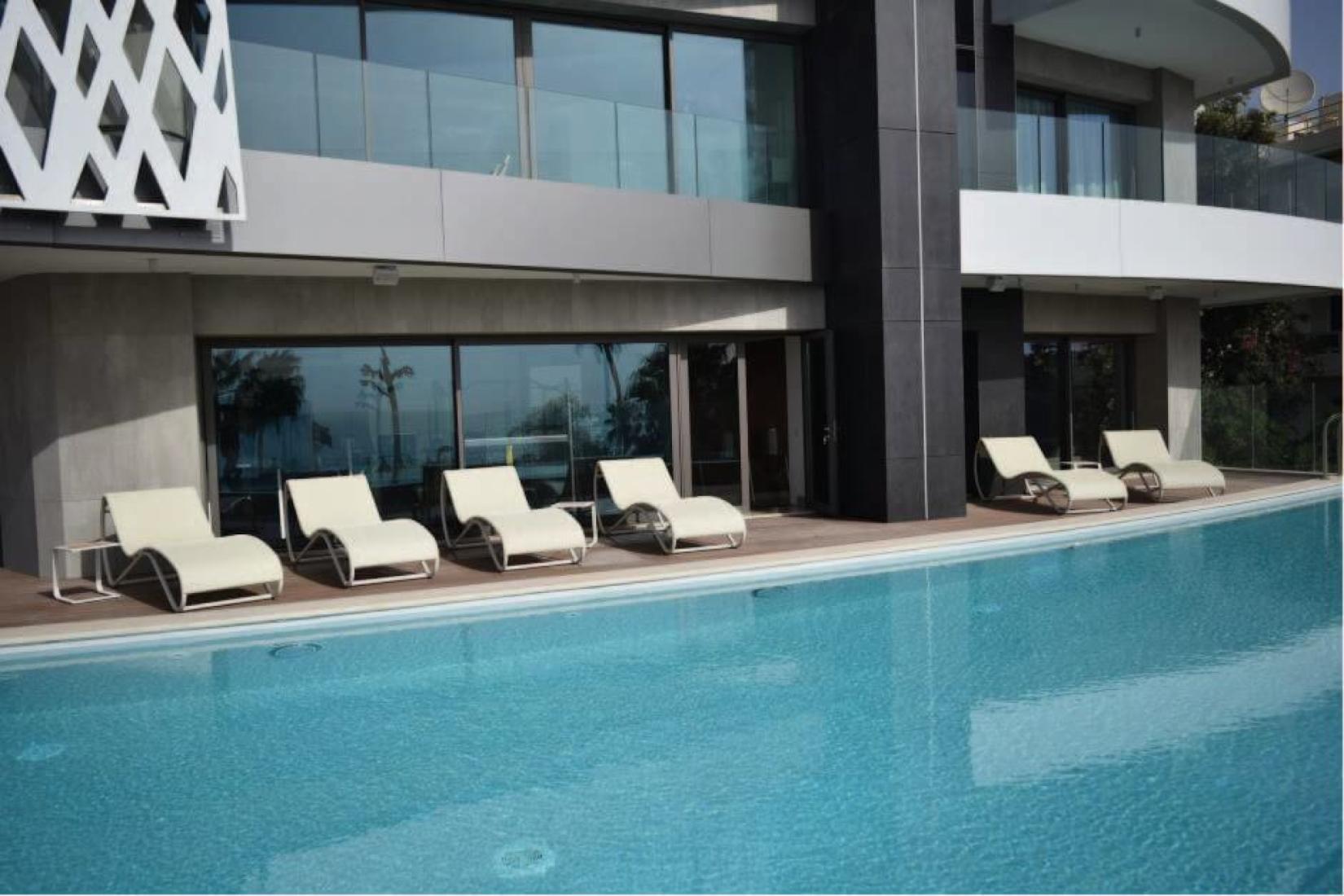Outstanding Whole Floor Apartment
