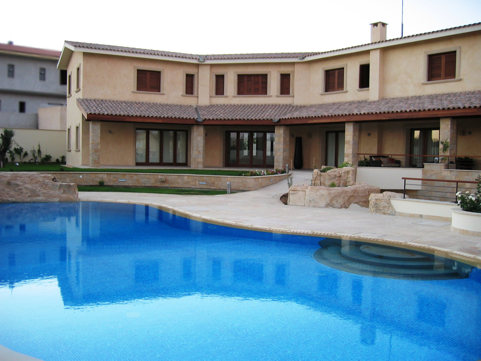 Hollywood Residence