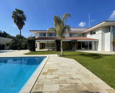 Stunning Super Luxurious Villa  image on  M.Residence
