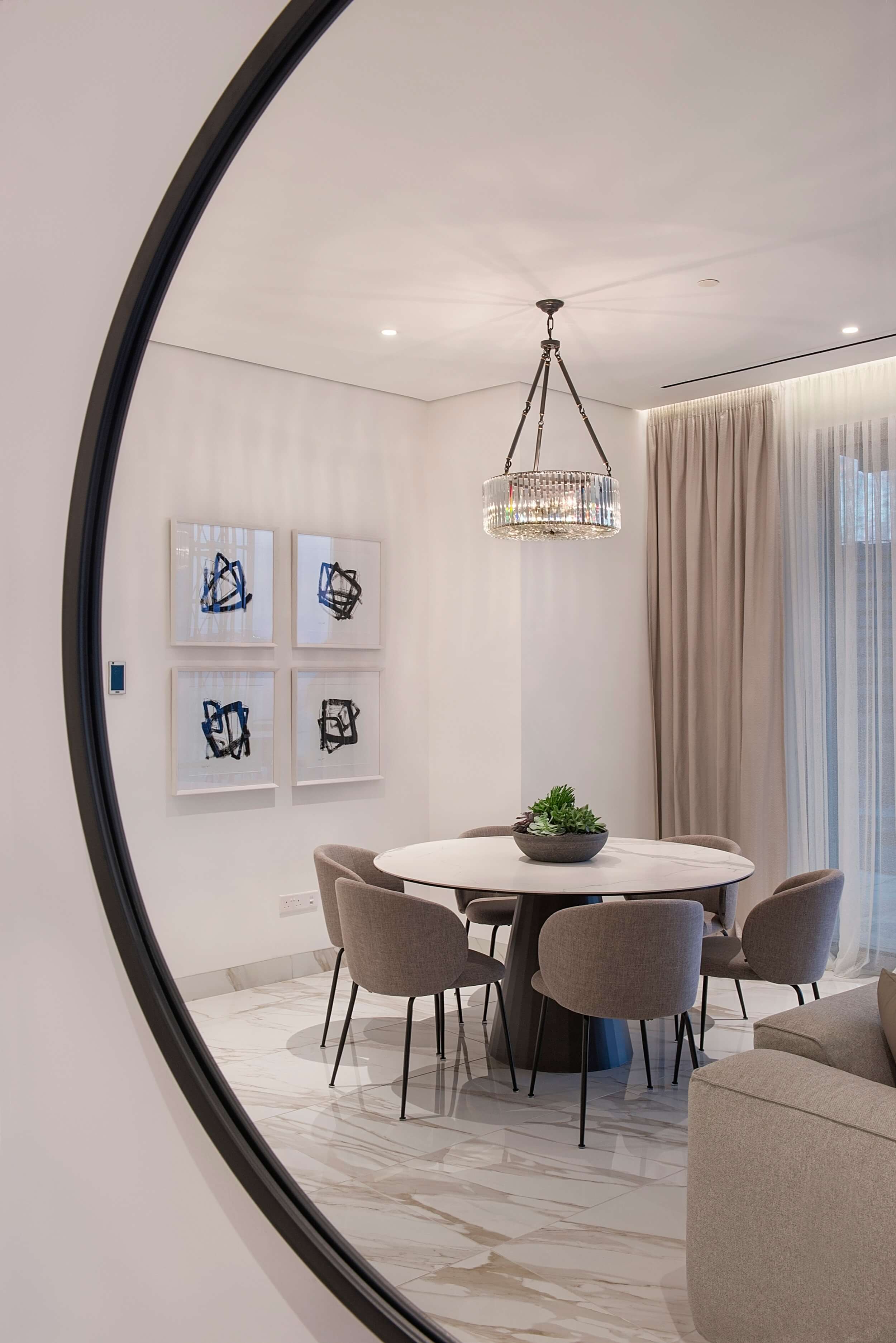 2 Bedrooms Apartment in