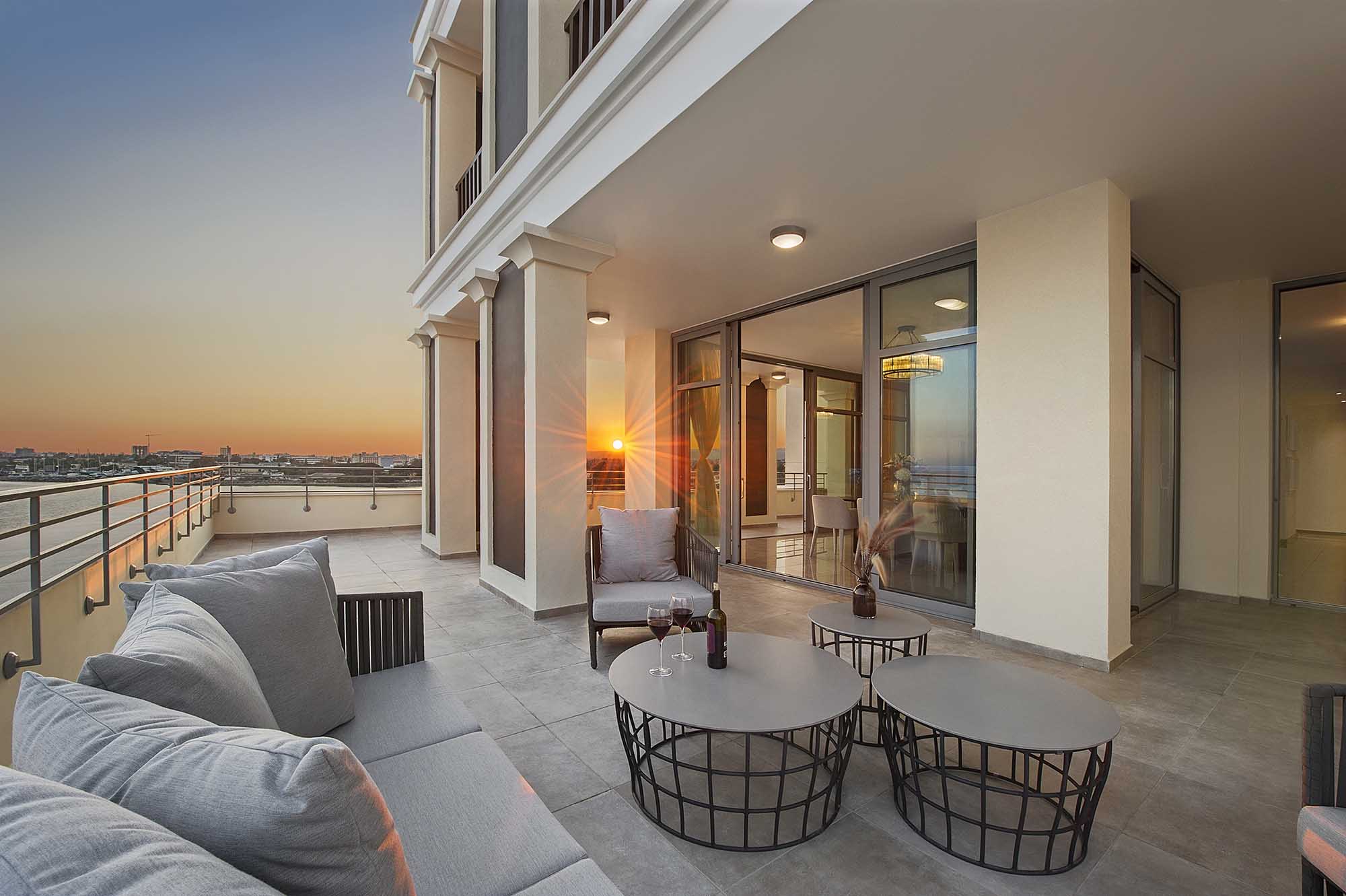 Amazing Seafront Duplex Apartment