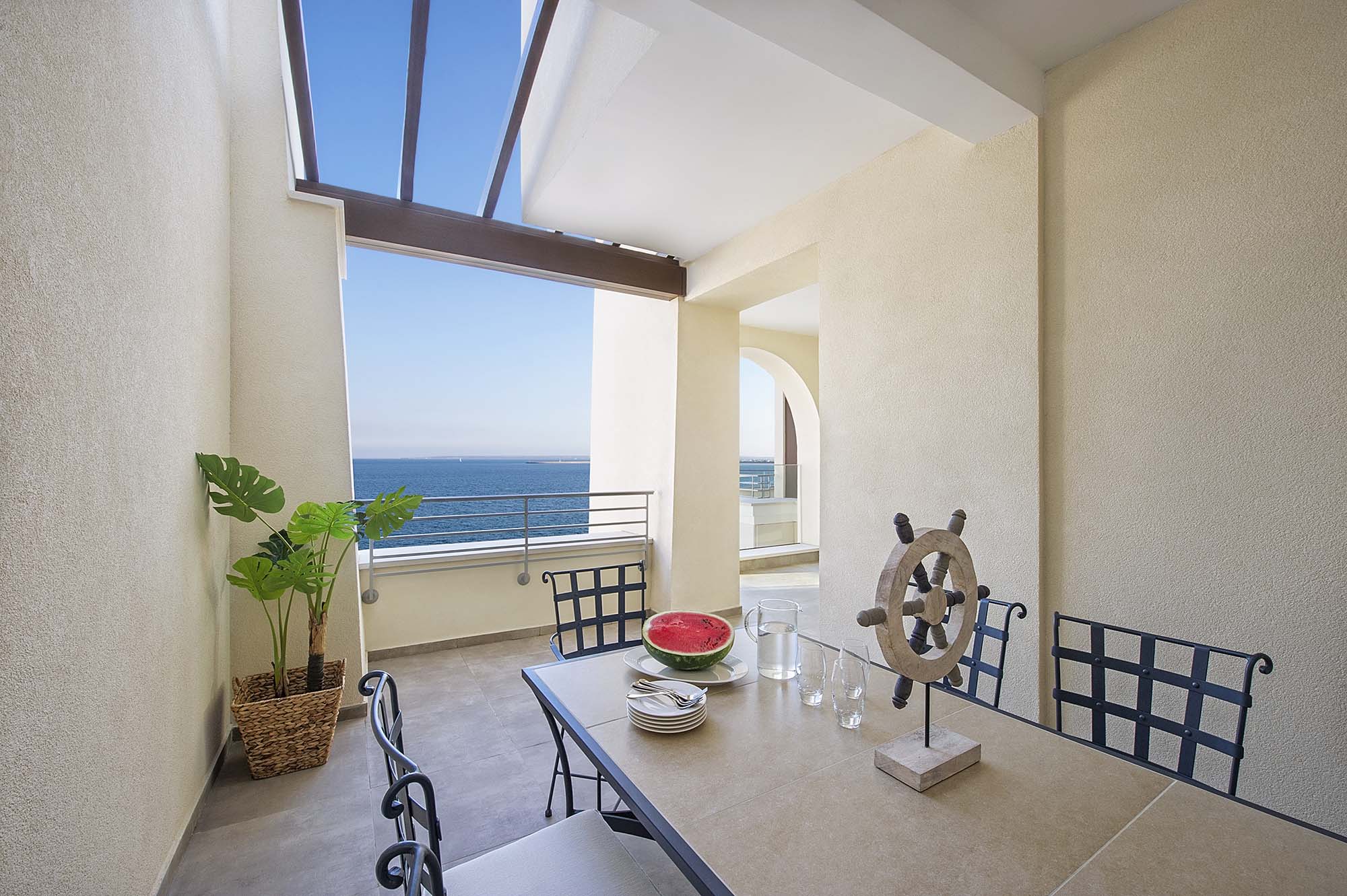 4 Bedrooms Penthouse in Limassol Centre
