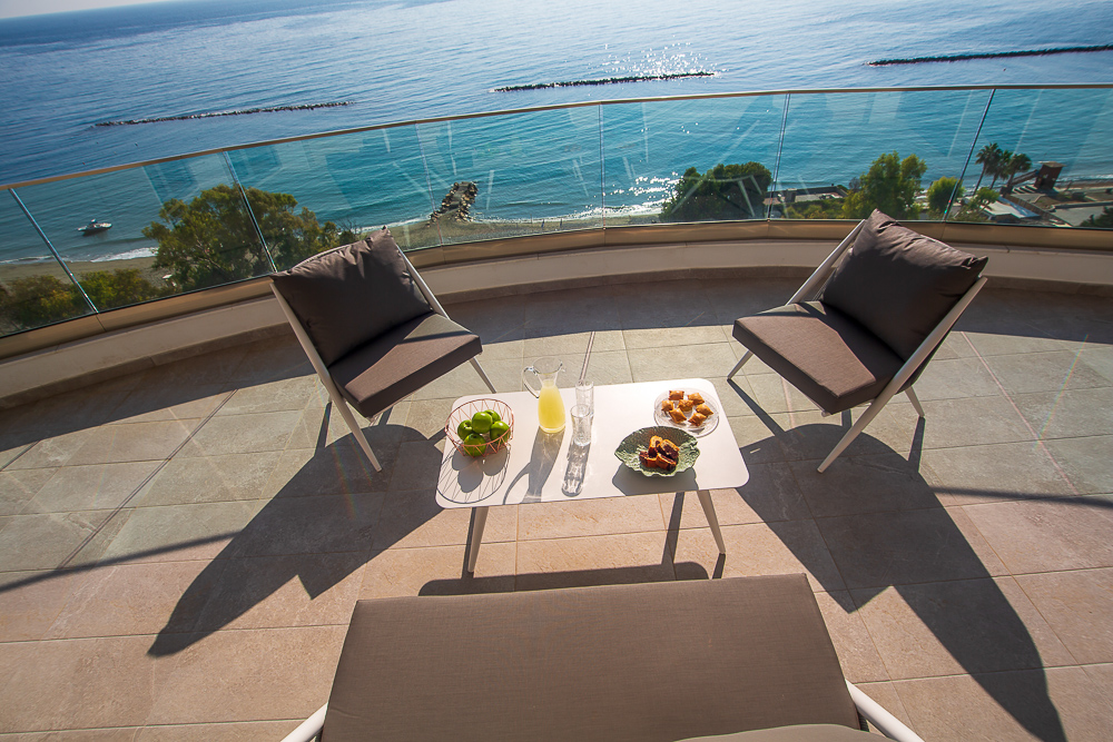 2 Bedrooms Apartment in Yermasoyia