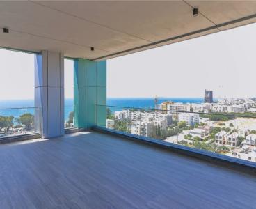 Superb Art & Stylish Apartment