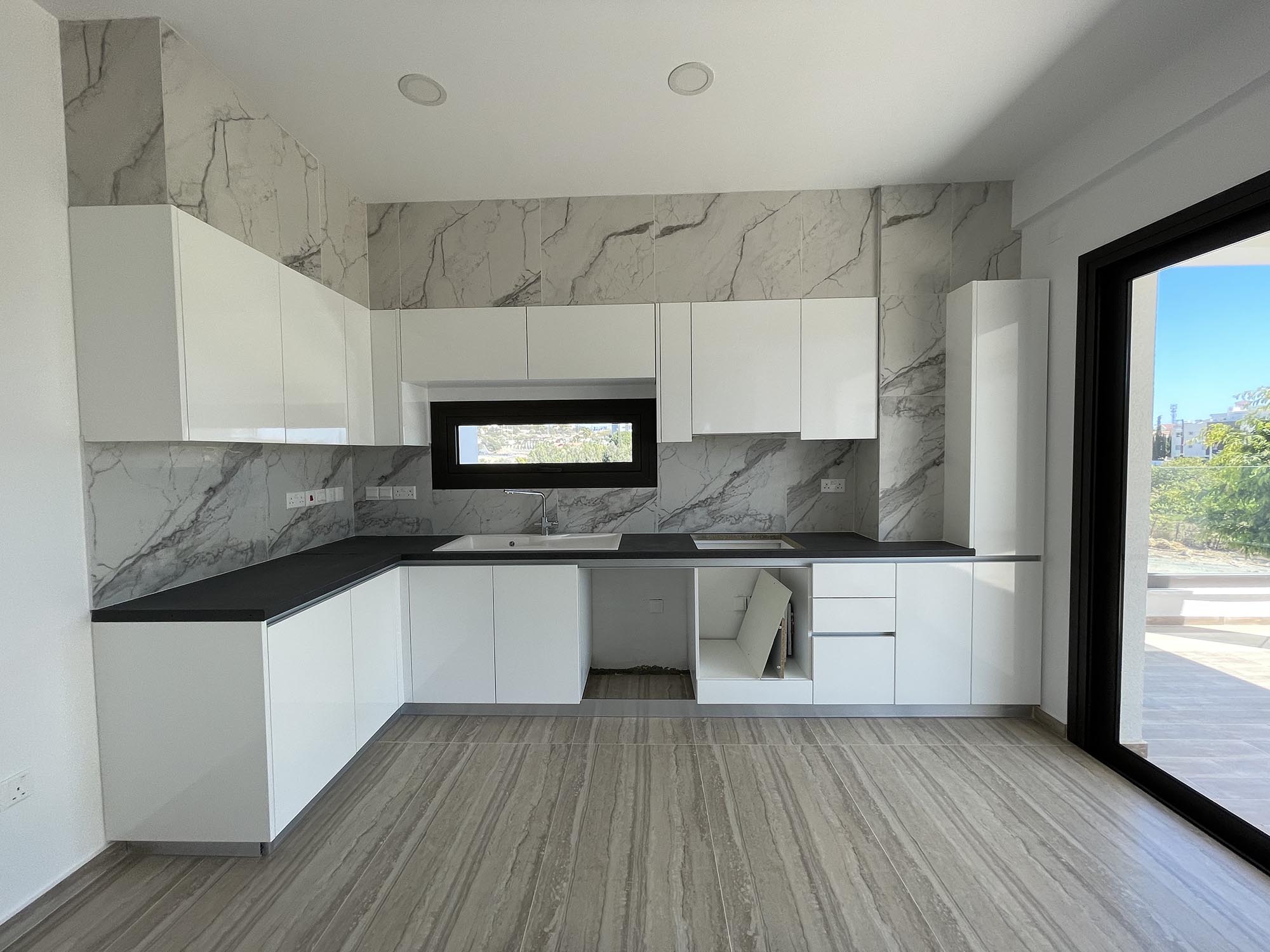 2 Bedrooms Penthouse in Potamos Yermasoyias