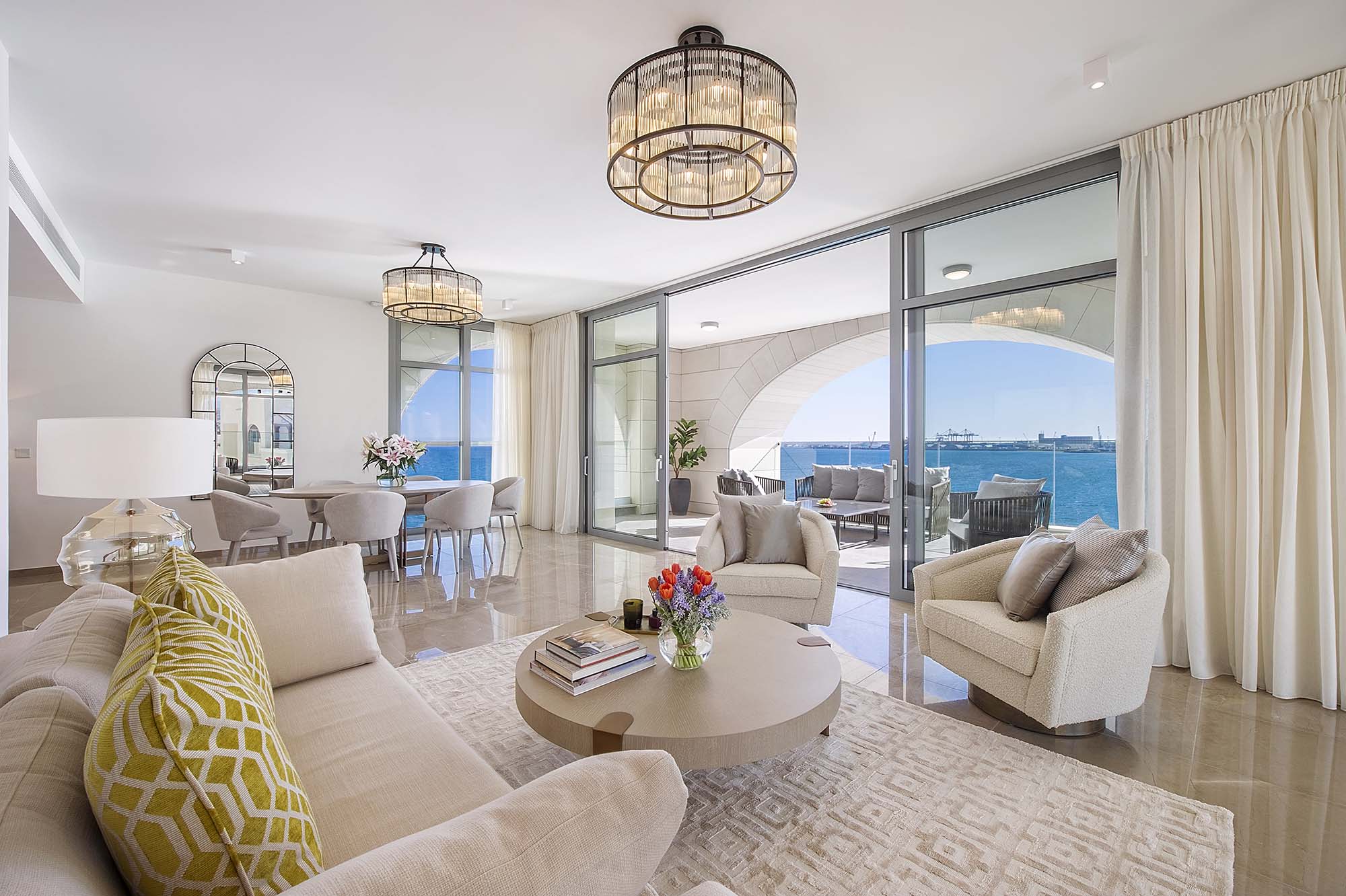 Exquisite Duplex Seafront luxury