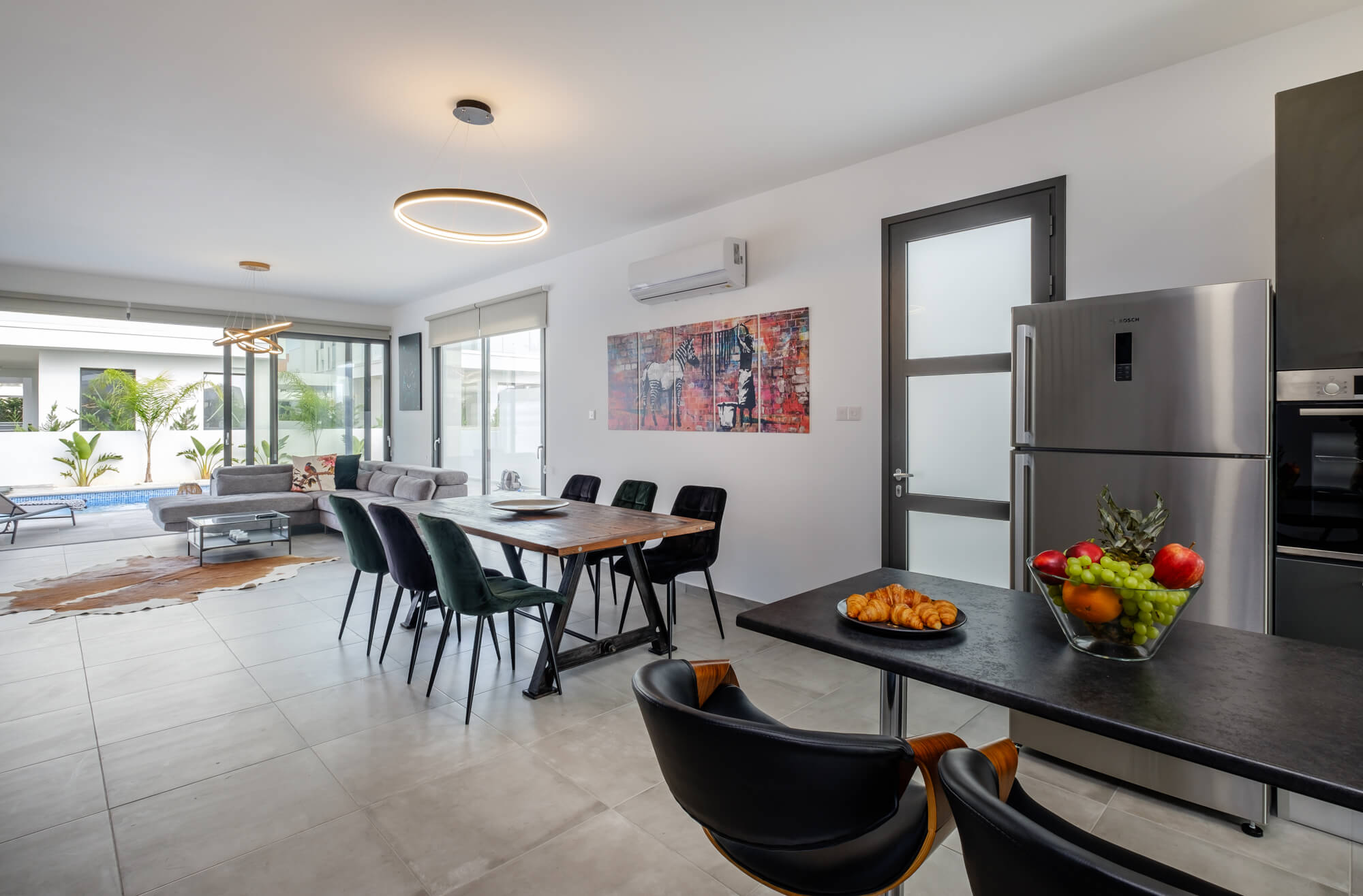 5 Bedrooms House in Agapis