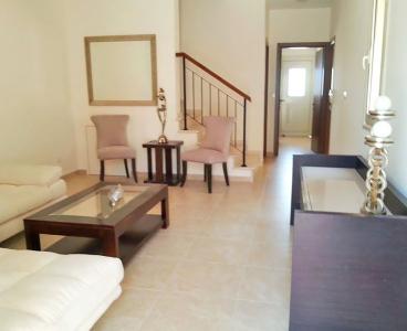 Perfect Maisonette in Moni