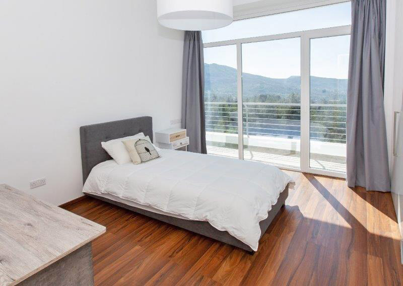 5 Bedrooms House in Limassol Suburbs