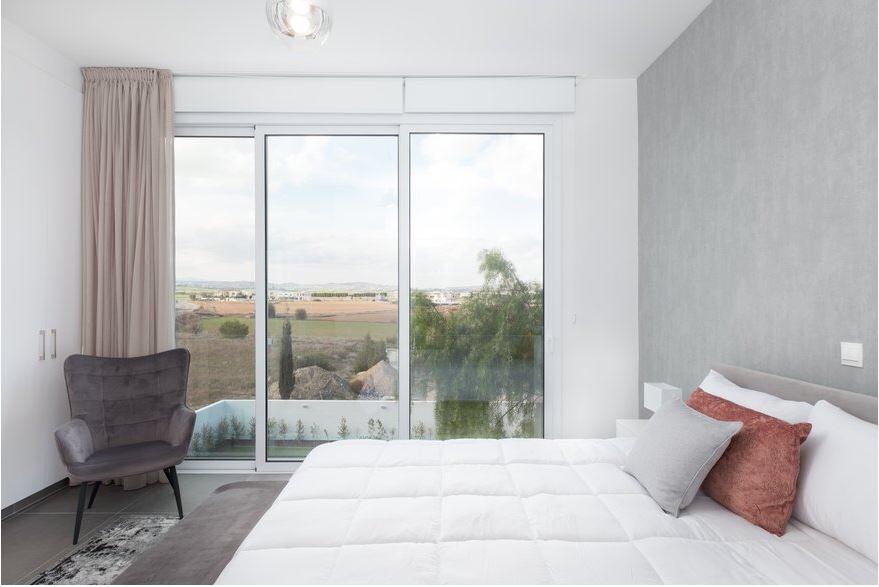 4 Bedrooms House in 28th October str