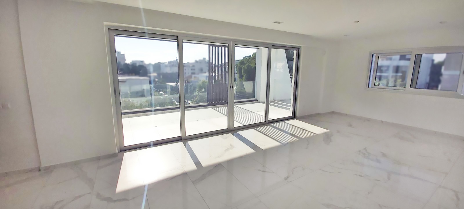 3 Bedrooms Penthouse in Vasili Michaelides 24