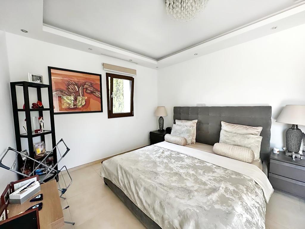 5 Bedrooms Villa in Potamos Yermasoyias