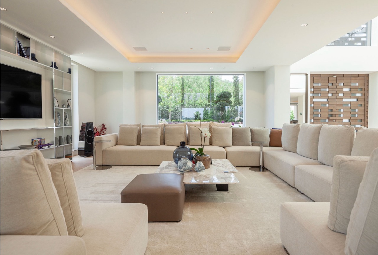 11 Bedrooms House in Irakleous 9