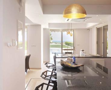 Beachfront Luxury Villa