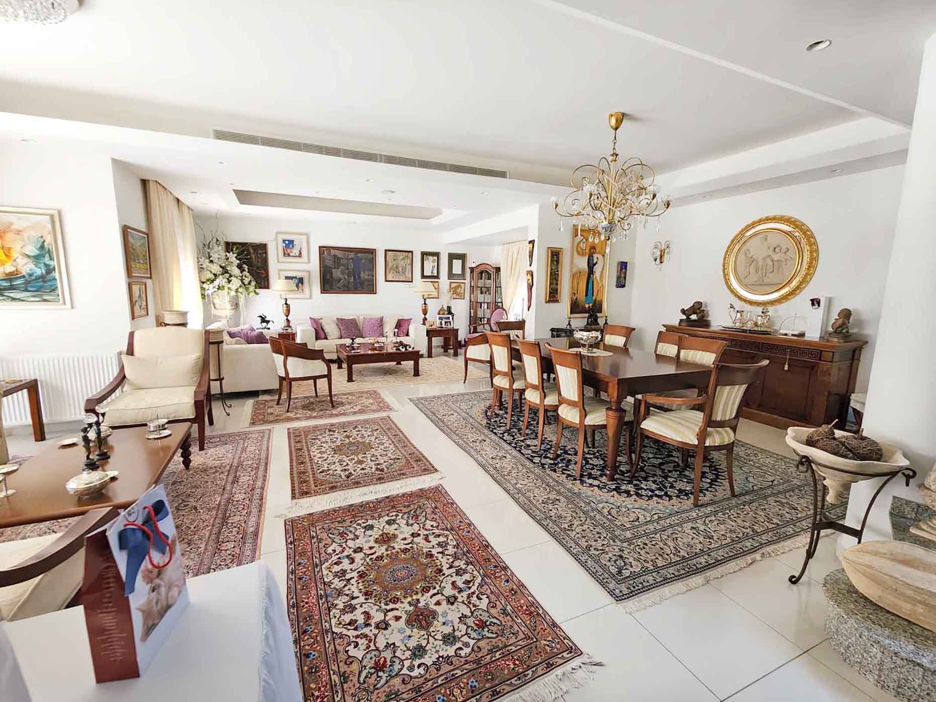 7 Bedrooms House in Pentelis