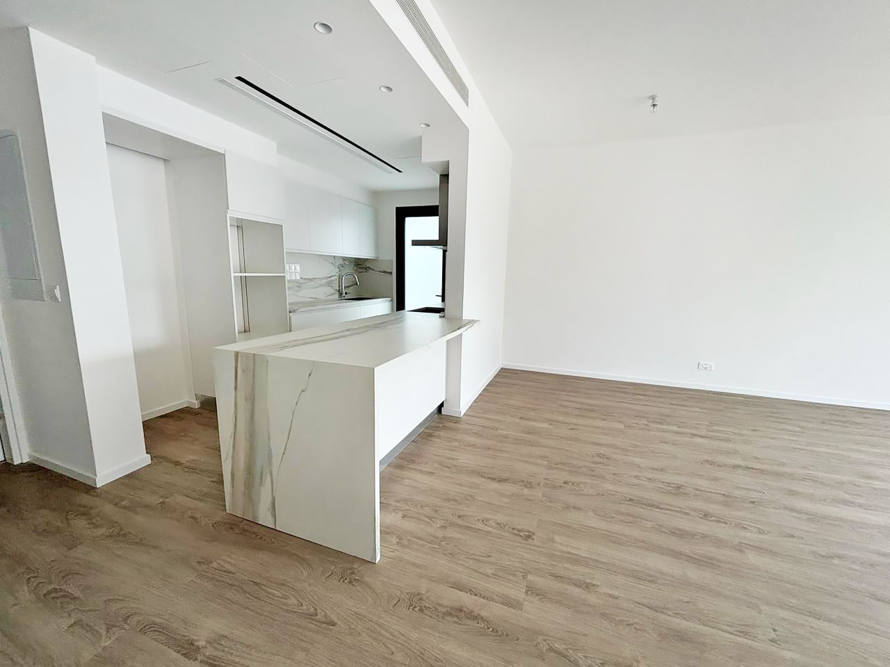 Apartment in Nicosia - Image 2