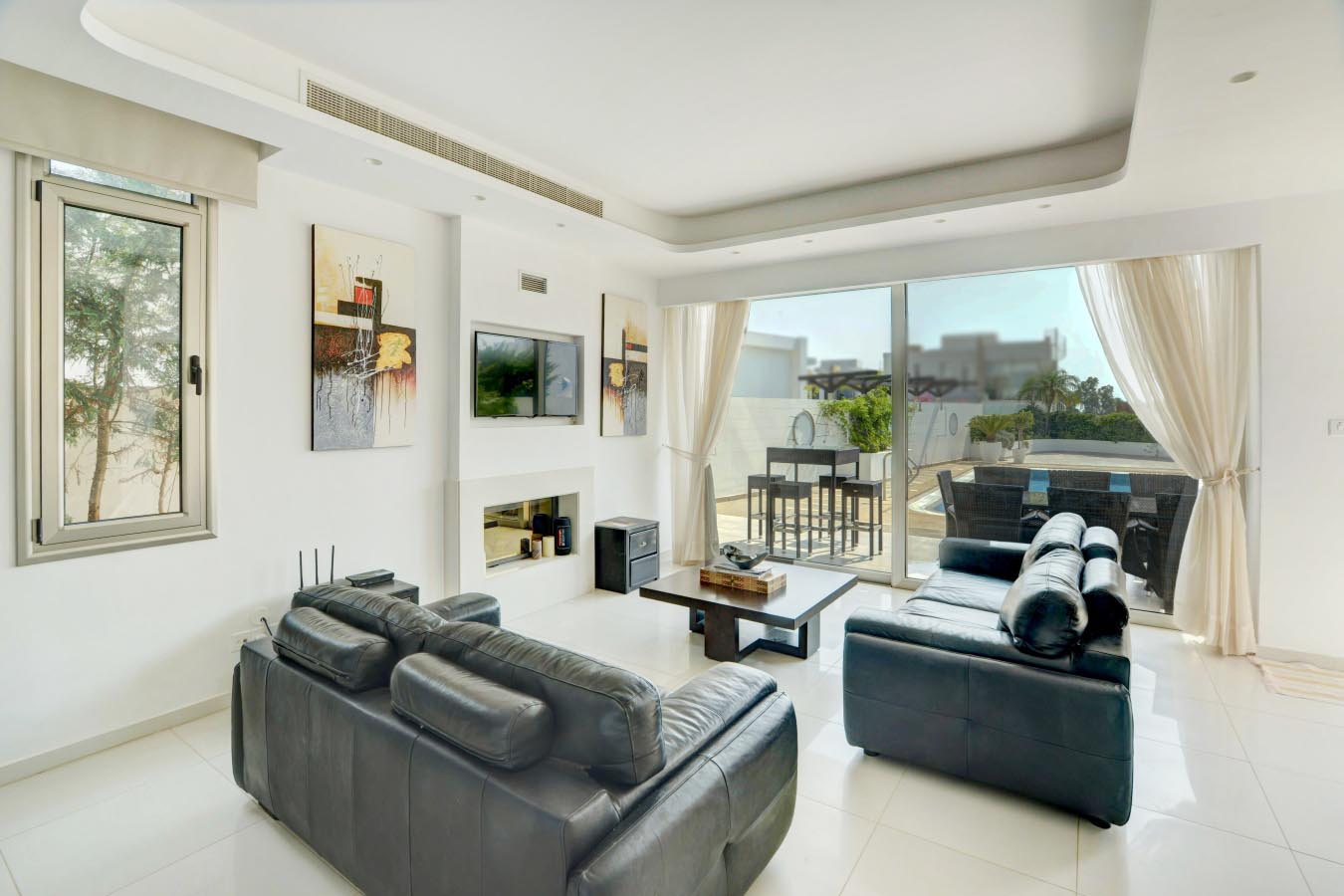 5 Bedrooms House in Protaras