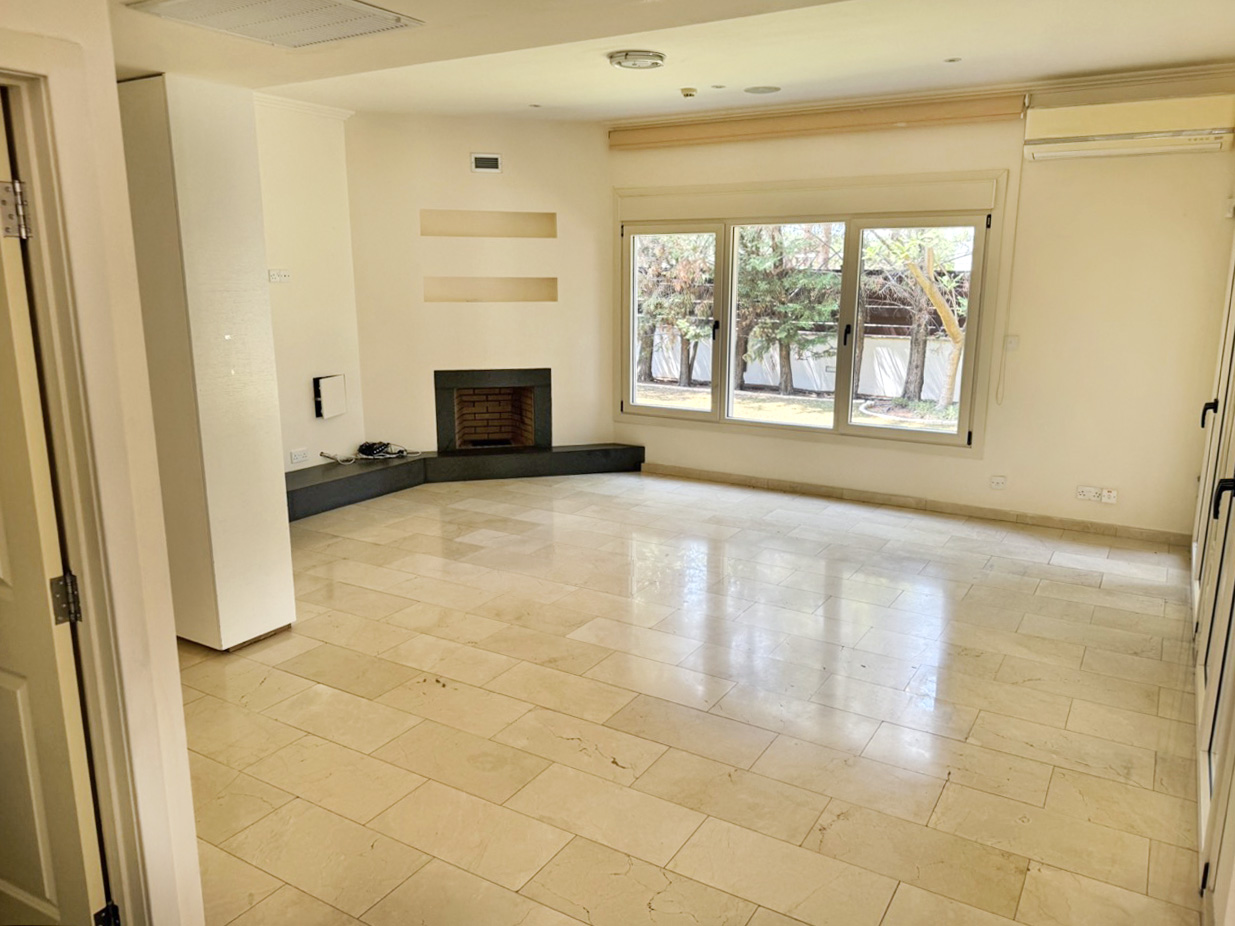 5 Bedrooms House in Filotheou