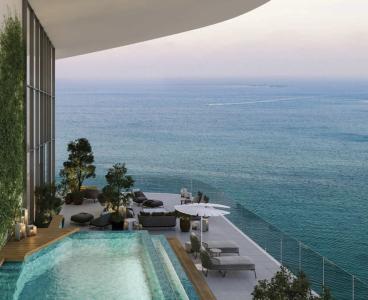 Elevated Luxury with Breathtaking City & Marina Views