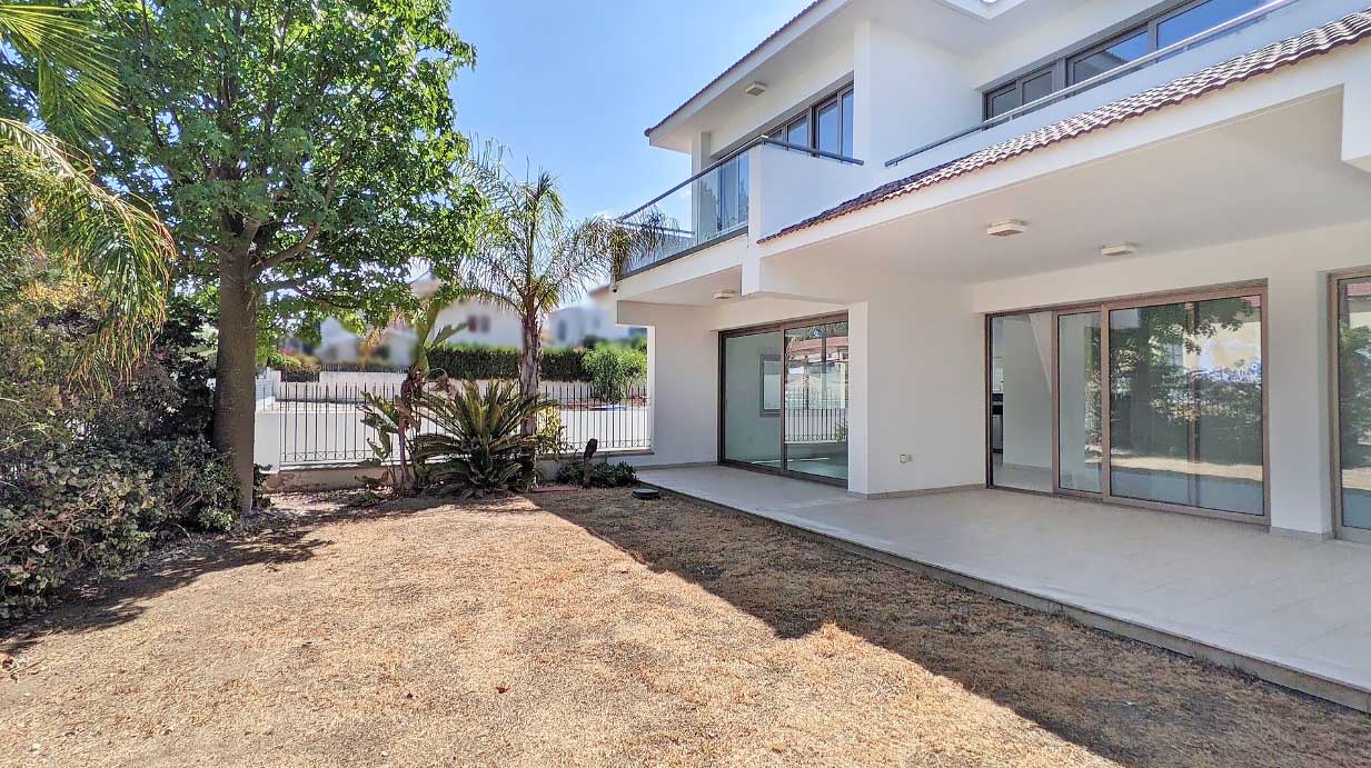 5 Bedrooms House in Vouliagmenis