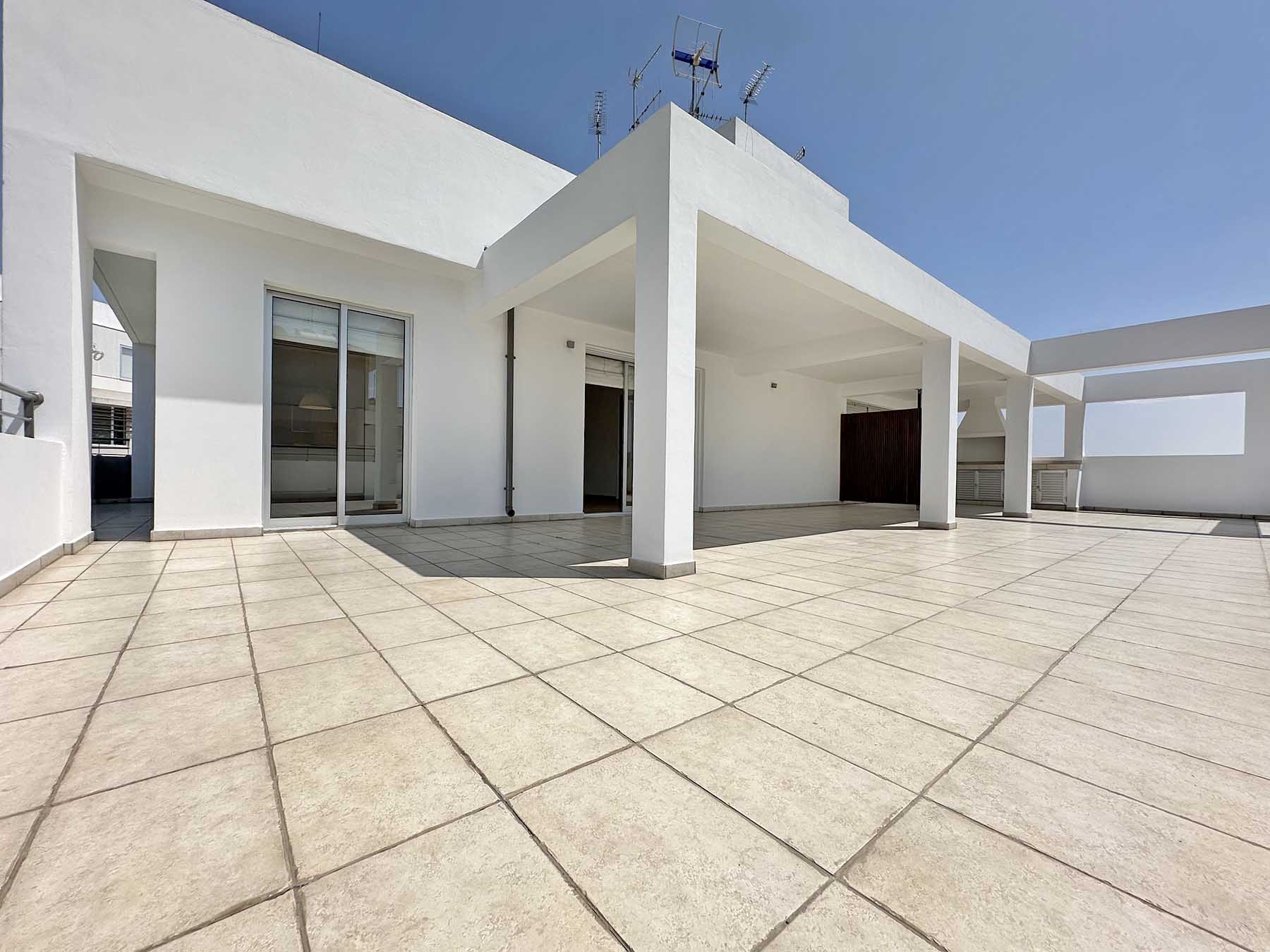 Lovely Spacious Penthouse
