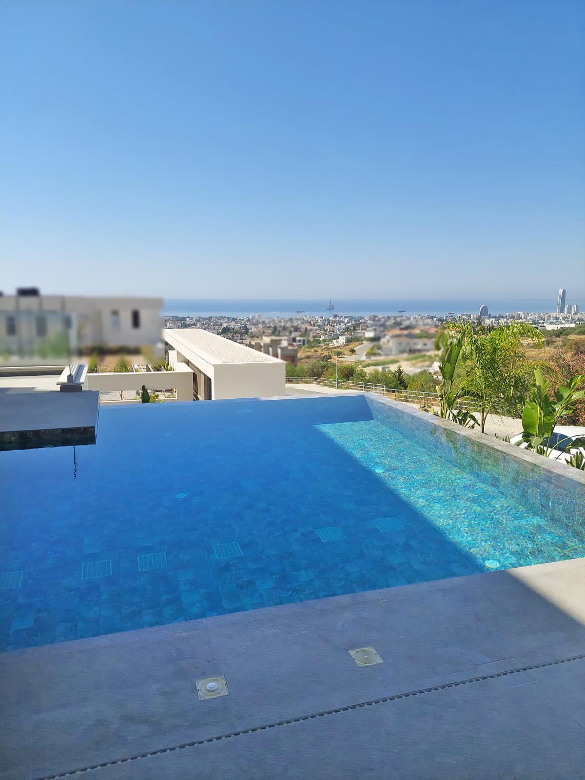 7 Bedrooms Villa in Yermasoyia