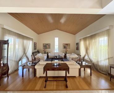 Immaculate Home in Platy & Rik Aglantzias, Aglantzia, Nicosia