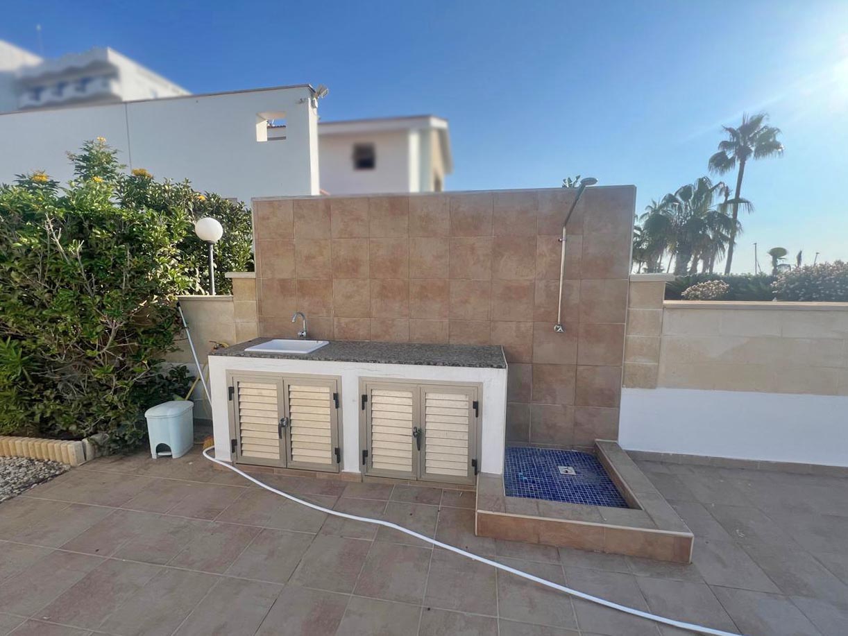 4 Bedrooms House in Dromos Larnacas - Dekelias