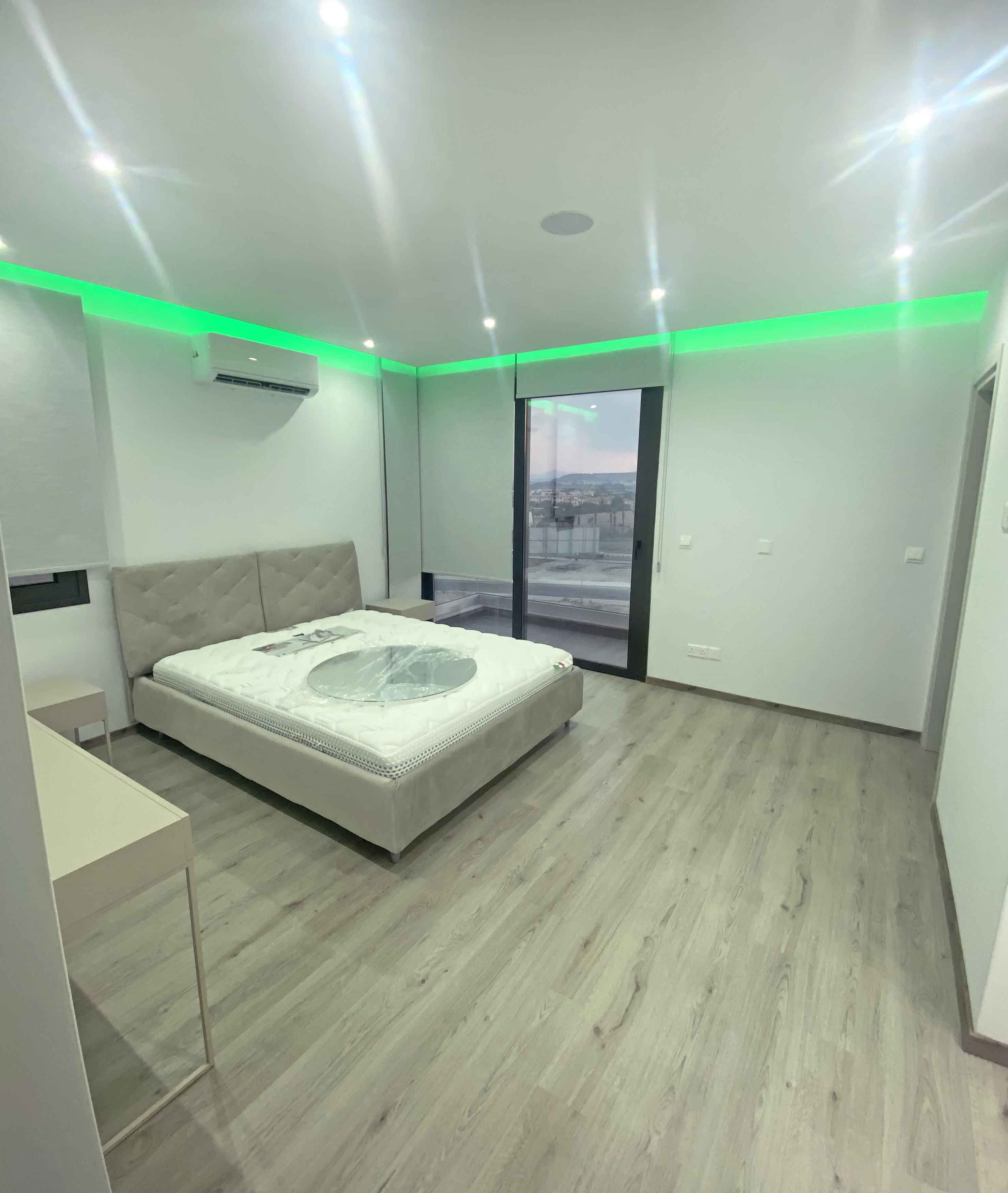 3 Bedrooms House in 1 Apriliou