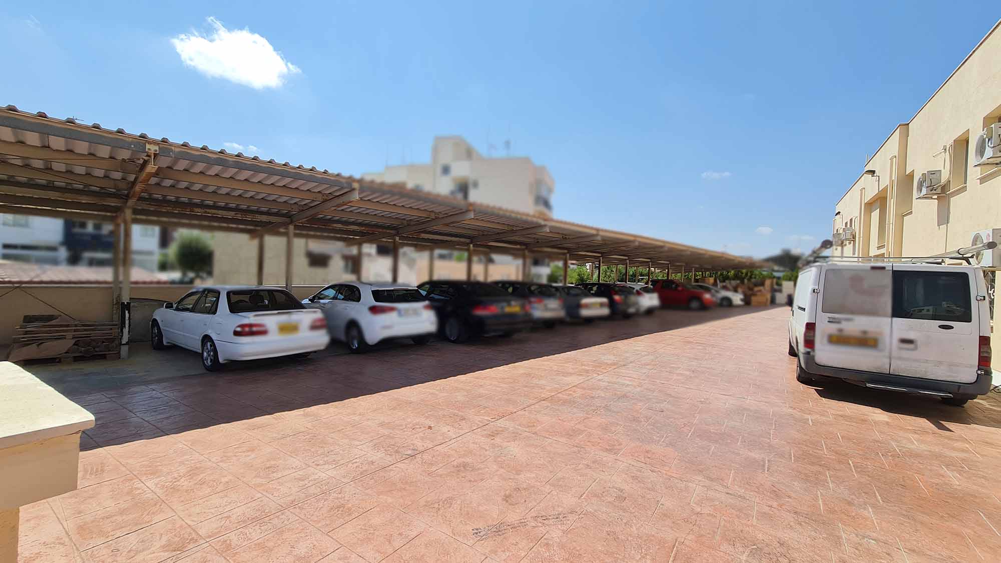 Office 631 m² for rent in Nicosia, Cyprus