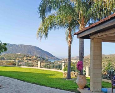 Scenic Retreat Villa