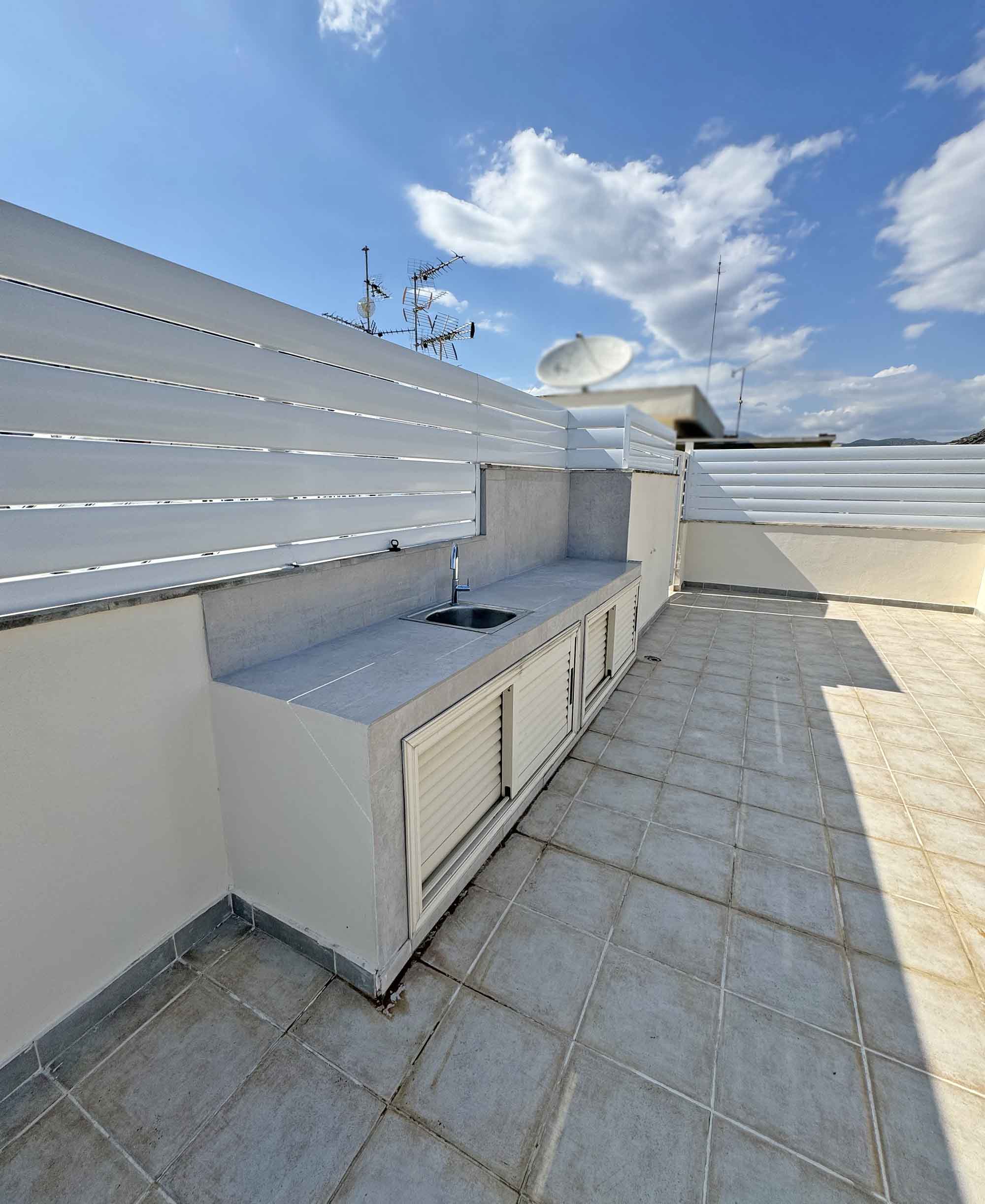 2 Bedrooms Penthouse in Agias Paraskevis 196