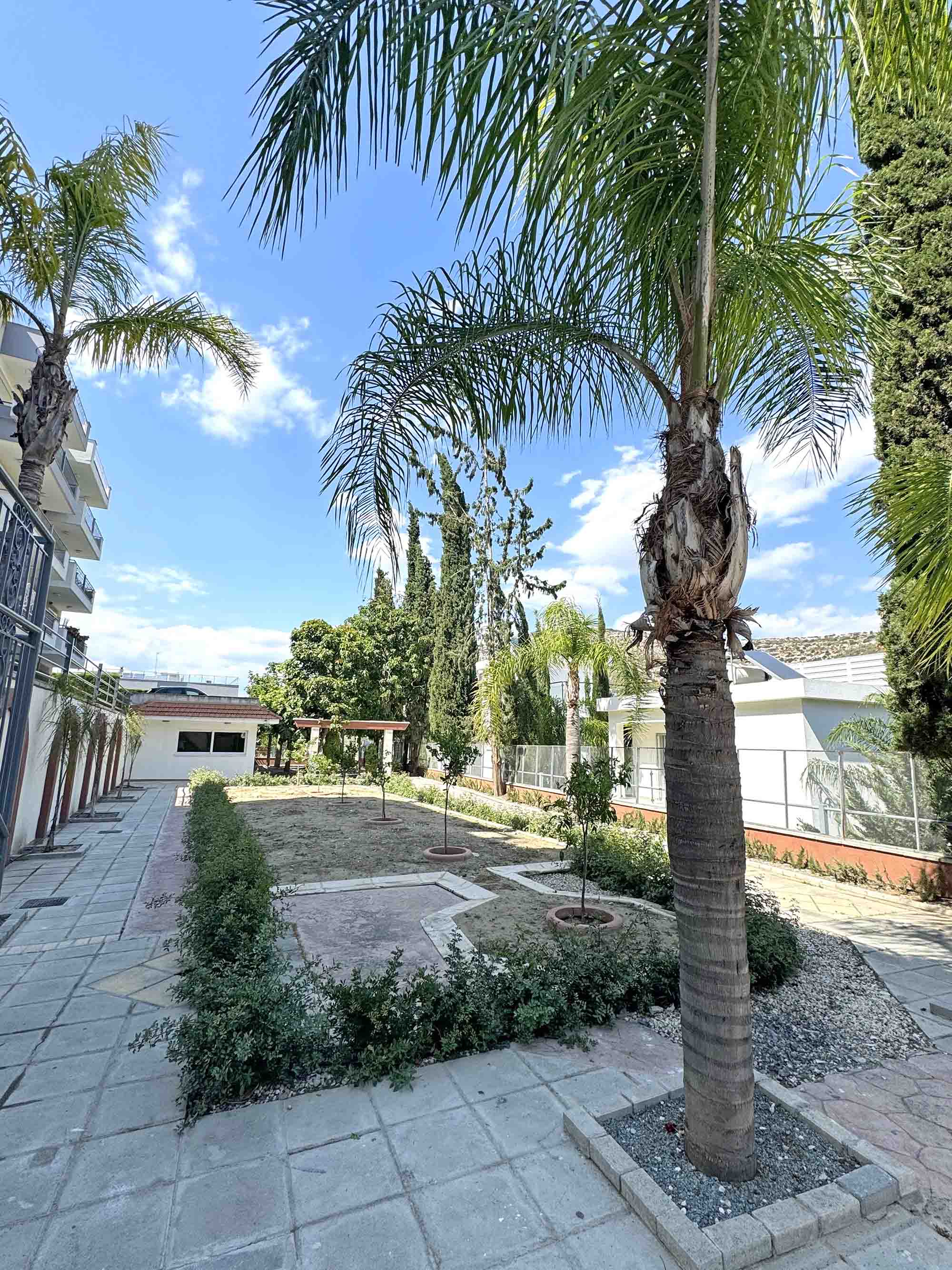 2 Bedrooms Penthouse in Agias Paraskevis 196