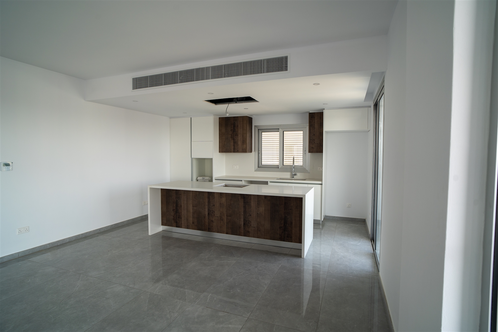 Prestige Living | Excellent Location