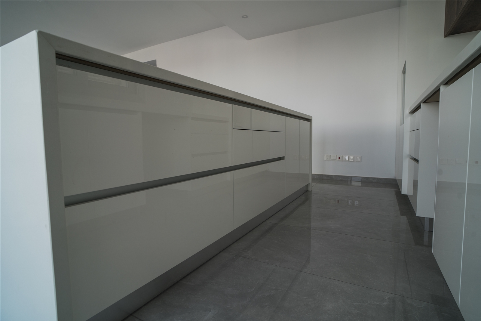 3 Bedrooms Apartment in 38A Perikleous