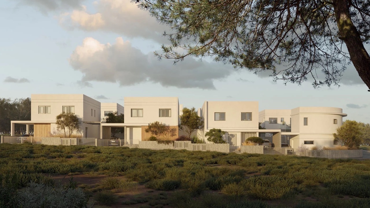 4 Bedrooms House in Archangelos Area