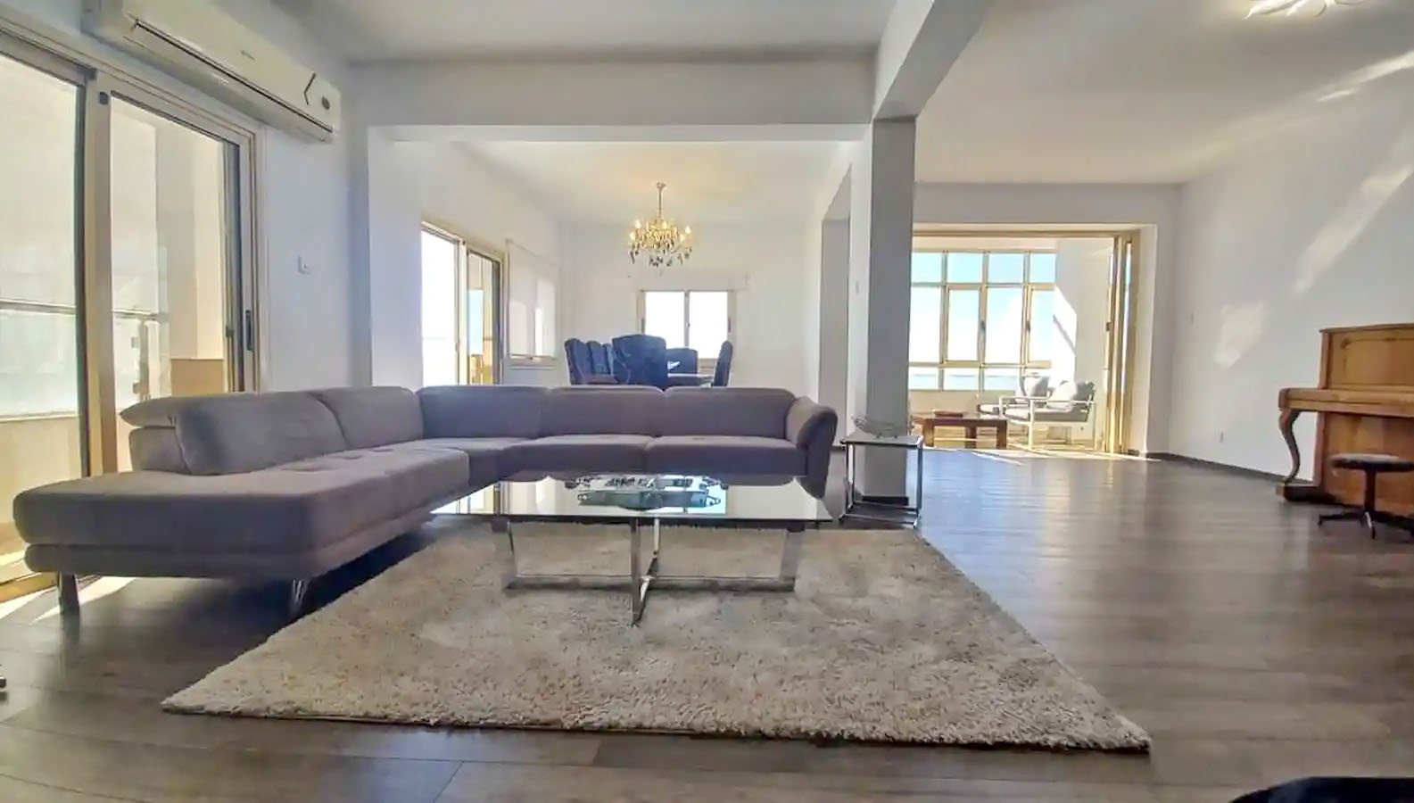 4 Bedrooms Apartment in Rigainis 2