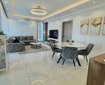 Luxurious Penthouse with Salt Lake View