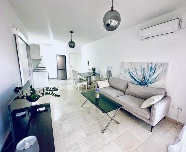 Stylish Flat By The Sea
