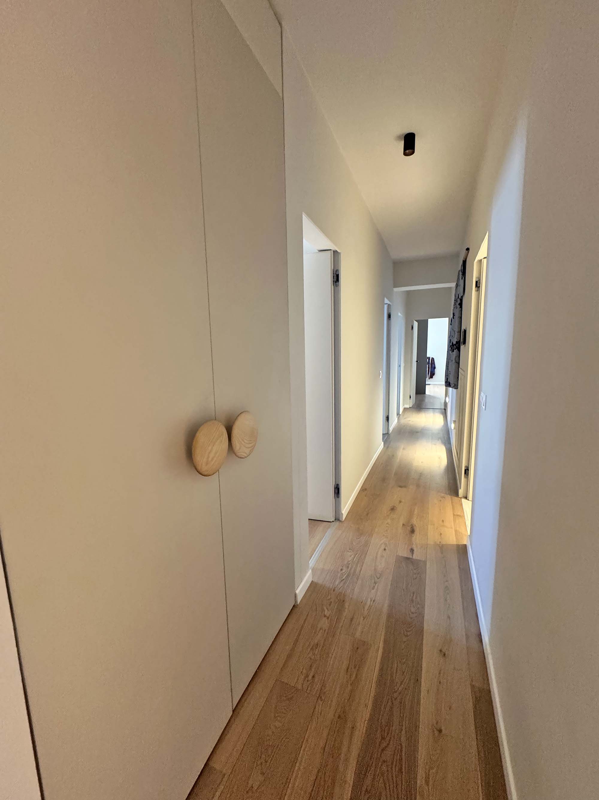 3 Bedrooms Penthouse in 2 Vavyla