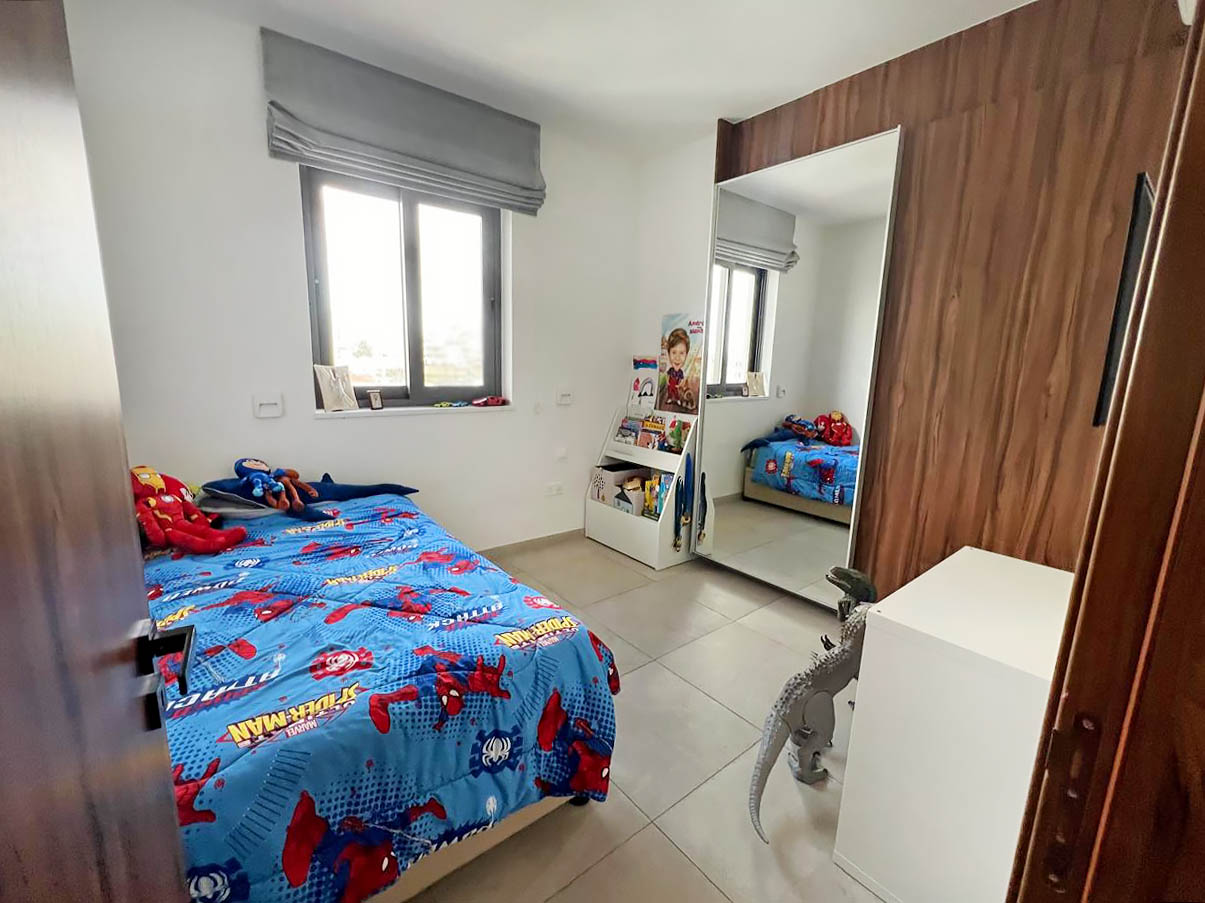 2 Bedrooms Penthouse in 4 Demetri Kallergi