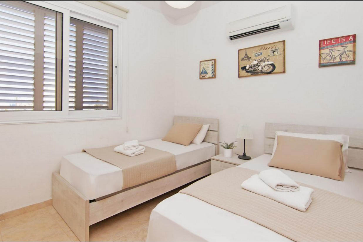 3 Bedrooms House in Pernera Avenue