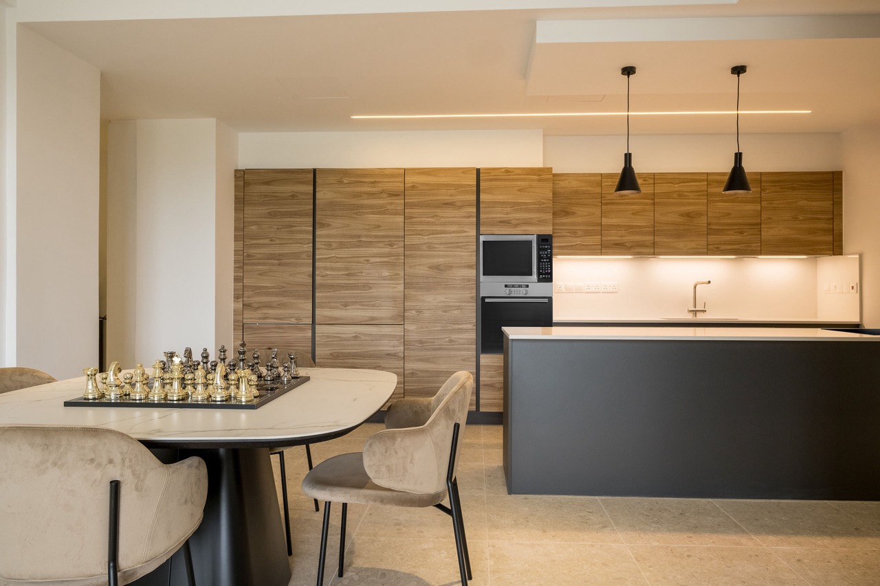 2 Bedrooms Penthouse in Santa Barbara Hill