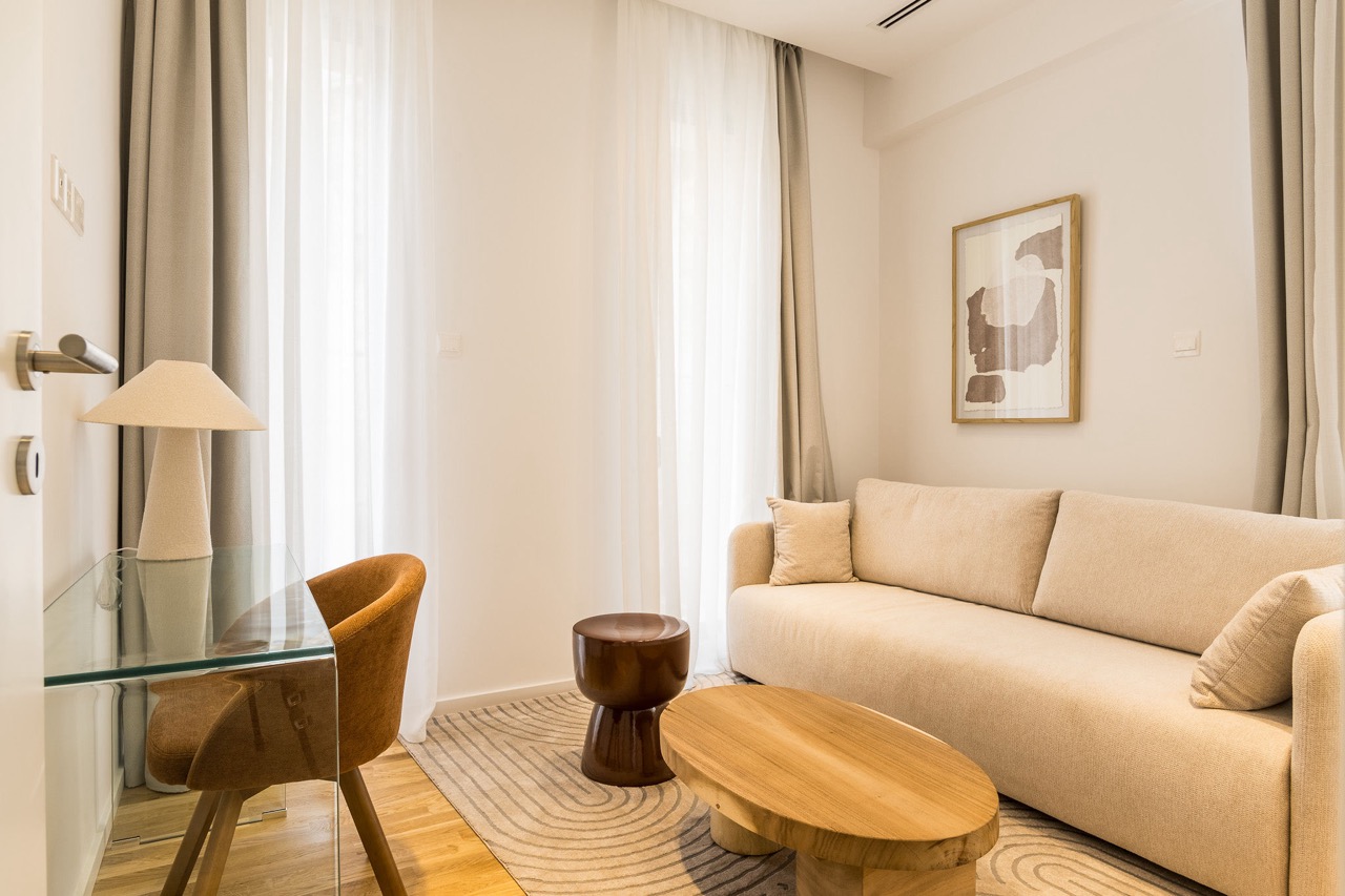 2 Bedrooms Penthouse in Santa Barbara Hill