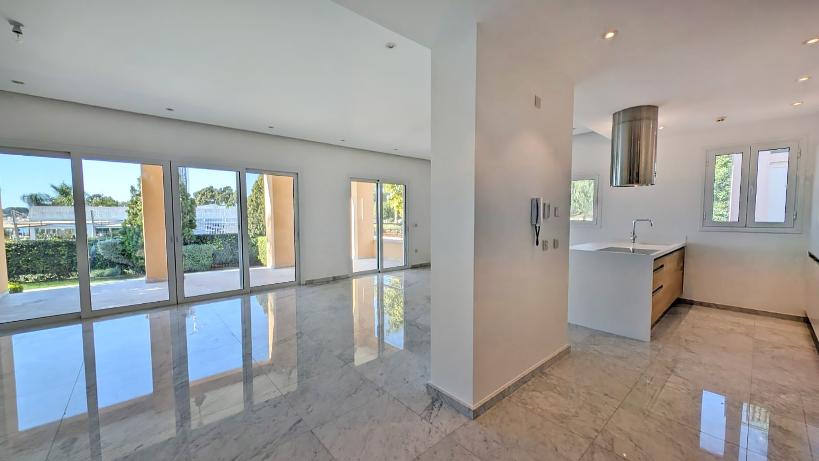 4 Bedrooms Villa in Limassol Centre