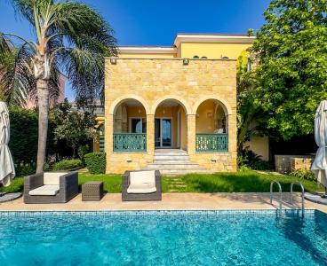 Luxury Waterfront Villa