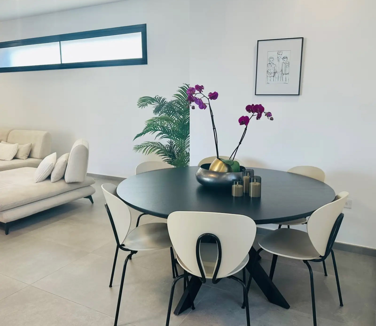 5 Bedrooms Villa in Yermasoyia