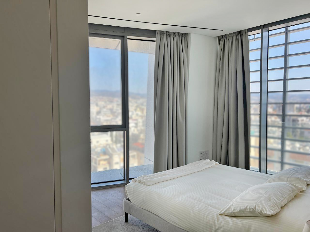 3 Bedrooms Apartment in Neapoli