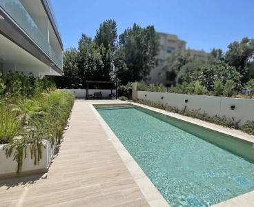 Fresh Stylish & Move In Ready!